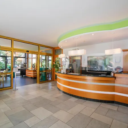 ホテル Seehotel Grunewald 3*