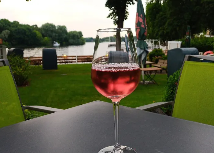 Seehotel Grunewald ホテル